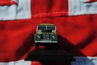 Oxford 711XND1 Land Rover Serie III 109 CAMOUFLAGE